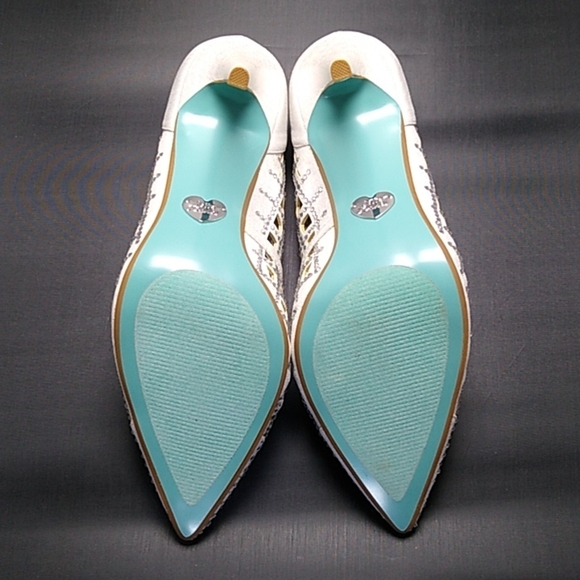 NWOT Blue by Betsey Johnson Women's Sb-Mella Pump - Picture 4 of 9